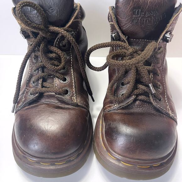 DR MARTENS 8542 England Chunky Platform Leather Ankle Boots in Brown Size 7M/8W - Picture 4 of 13